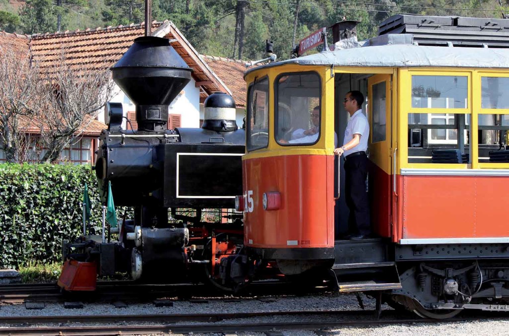 Pindamonhangaba-Ferrovias-Maria-Fumaca-Bondinho-EFCJ-bx