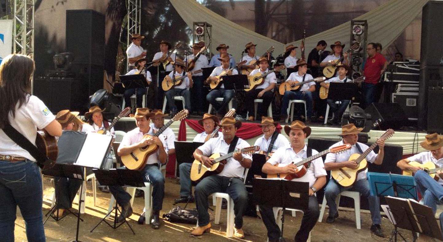 Orquestra Violeiros do Rio Jaguari - braganca-paulista-cultura-arte-orquestra-violeiros-rio-jaguari-bx