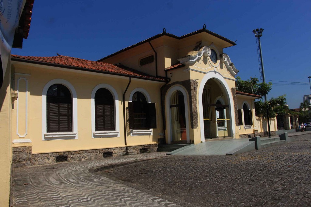 Estação de Trem Sorocabana de 1945 Estilo Neocolonial