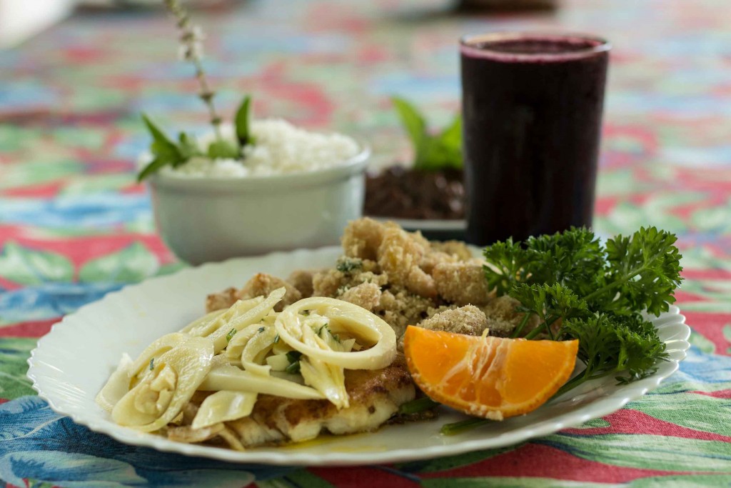 Aromas e Sabores na Rio-Santos - Peixe à moda quilombola Restaurante do Quilombo - Paraty