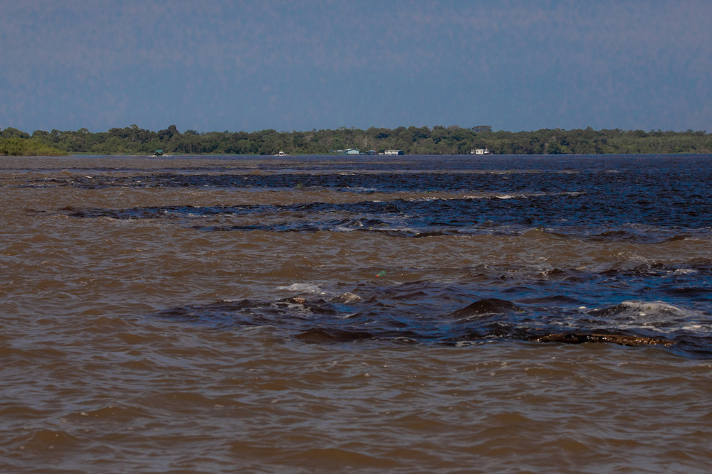 Rio Solimões e Rio Negro