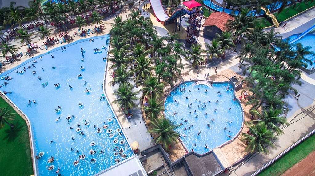 Primeiro grande parque aquático do Acre terá toboáguas radicais, rio lento e até piscina de ondas