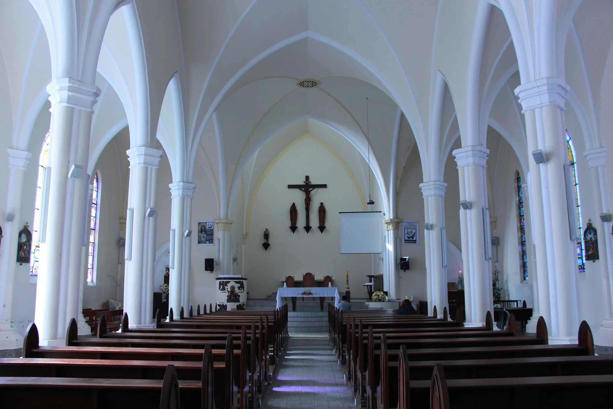 Igreja Matriz Santa Teresinha-Campos-do-Jordao-Turismo-Religioso-Igreja-Santa-Terezinha-Matriz-IMG_0439-bx