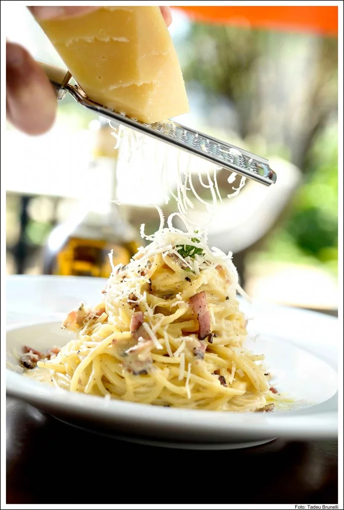 Maremonti em Bertioga-Gastronomia-Restaurante-Spaghetti-Carbonara-bx