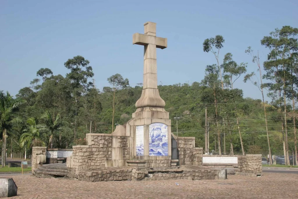 Cruzeiro Quinhentista Cubatão-Historia-foto Alessandra Araújo - bx