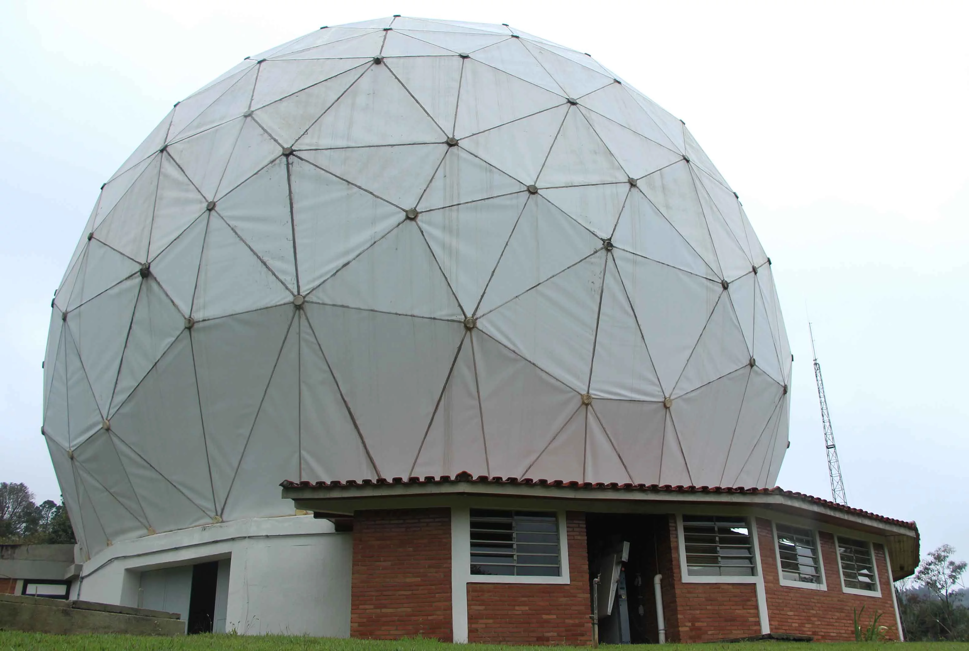 Rádio Observatório de Itapetinga-atibaia-turismo-observatorio-radiostronomia-astrofisica-itapetinga-7266-bx