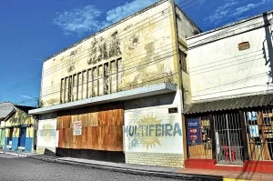 sao-sebastiao-arquitetura-Antigo-Cinema-ft-CMoraes-bx