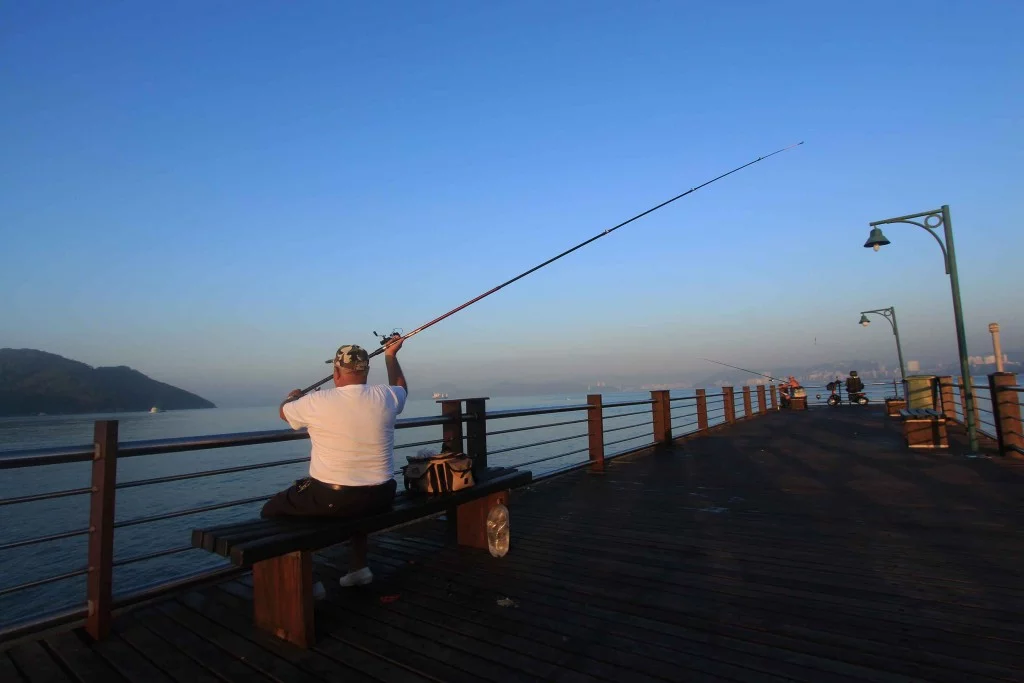 Deck do Pescador em Santos-turismo-deque-do-pescador-passarela-bx