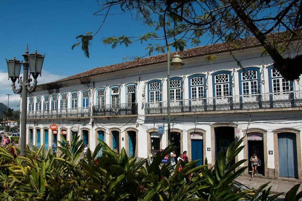 Arquitetura na Rio-Santos-Antigo Prédio dos Correios - Angra dos Reis