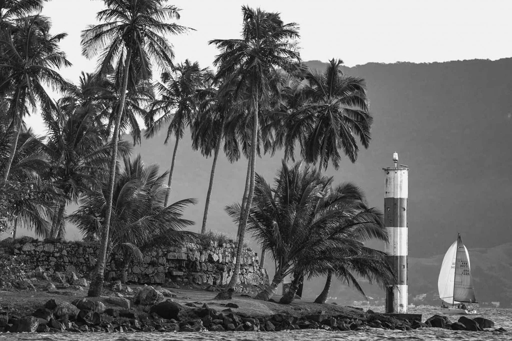 Fortalezas na Rio-Santos - Foto Fernando Mucci