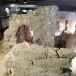 Catedral-Notre-Dame-de-Paris-Franca-Cripta-Arqueologica-interior-web