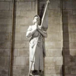 Catedral-Notre-Dame-de-Paris-Franca-Estatua-de-Joana-D’Arc-web