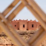 Marrocos-Marrakech-construcao-cidade-vermelha-7614x-web