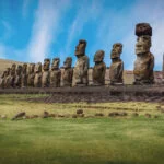 rapa-nui-2411800-walkerssk