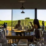 Prova-de-Vinhos-na-Quinta-do-Quetzal-CREDITO-GONCALO-VILLAVERDE