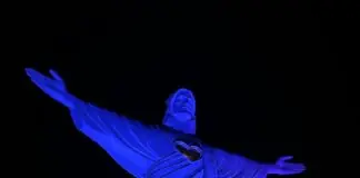 Em Encantado, Cristo Protetor ganha iluminação nova para marcar o início do Novembro Azul