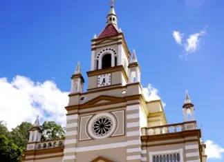 Entre vinhos, montanhas e Mata Atlântica, Santa Teresa encanta visitantes