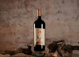 Premium Club Larentis mira os 1.000 membros impulsionado pelo Merlot 25 anos em garrafa magnum