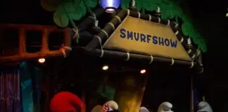 Vila dos Smurfs Park chega a São Paulo com atrações imersivas e diversão para toda a família